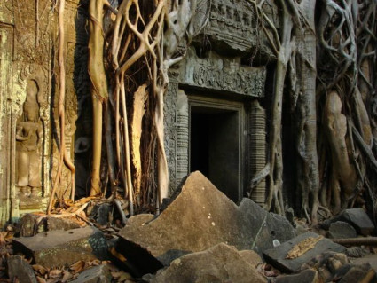 Chram Ta Phrom v komplexu Angkor Wat